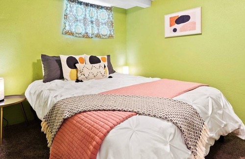 Whittier Apartamento | Loftium | Humboldt Home Right next to Denver's RiNo District