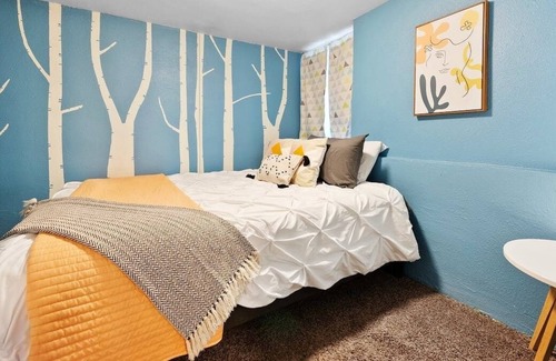 Whittier Apartamento | Loftium | Humboldt Home Right next to Denver's RiNo District