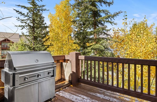 Mountain Village Cabina | Log Cabin Home by InvitedHome | Vast Patio, Skiing, Fireplace, Hot Tub