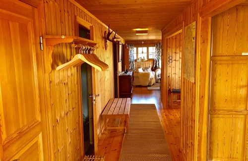 Stoten Complejo | Log cabin in Sälen with three bedrooms, eight beds and beautiful view for rent