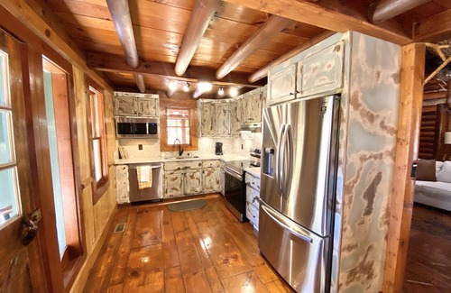 Tiger Cabina | Log Cabin in Tiger, GA