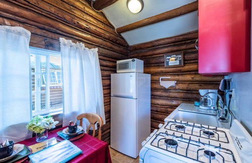 Pinedale Cabina | Log Cabin Motel