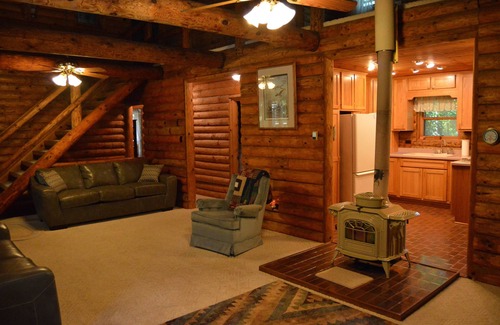 Marseilles Cabina | Caba de madera en 25 acres