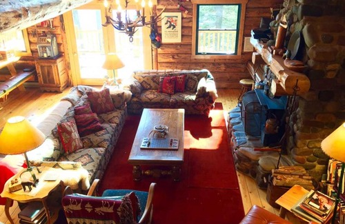 Columbia Falls Casa | Log Cabin on Spoon Lake Near Glacier National Park