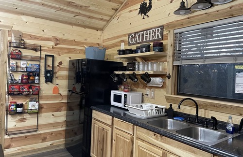 Llano Cabina | Log cabin on the river