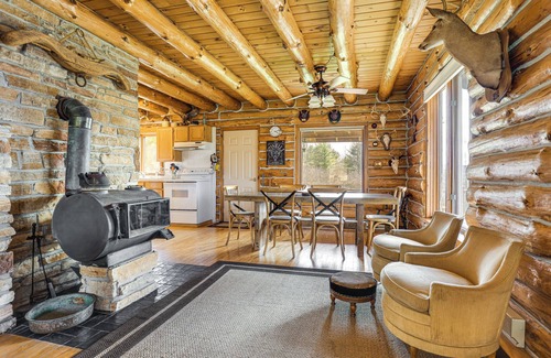 Hornell Cabina | Log Cabin w/ Pond & Trail Access in Almond!