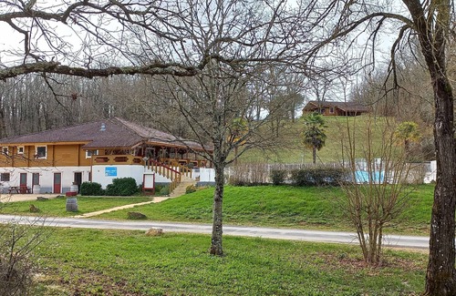 Mauroux Chalet De Esquí | Log cabin with all comforts