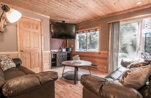 Ardenvoir Cabina | Log Hauler Haus