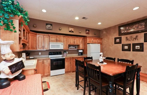 Webster Casa | Hermosa Country Log Home en Circle Lake!