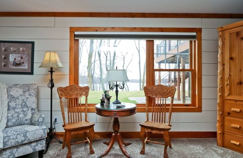 Webster Casa | Hermosa Country Log Home en Circle Lake!