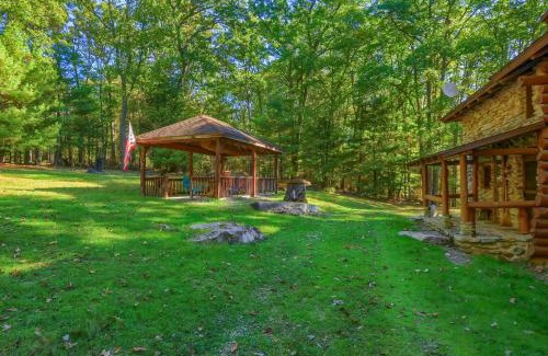 Clarion Casa | Log Home -wifi-pet Friendly-pavilion
