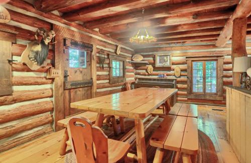 Clarion Casa | Log Home -wifi-pet Friendly-pavilion