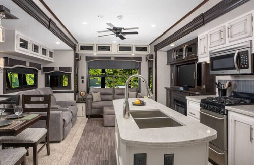 Lincoln Apartamento | Logan Martin Lake Bungalow