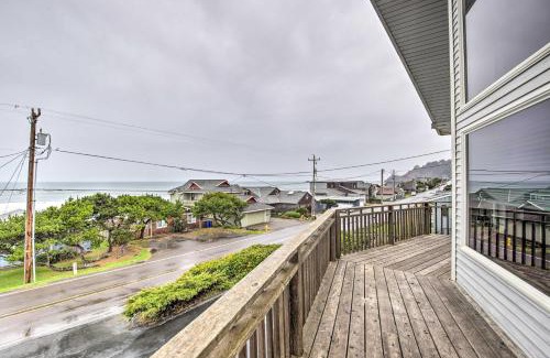 Roads End Casa | Logan Road Lookout, Lincoln City Home with Game Room