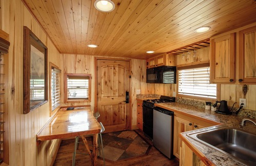 Essex Hotel | LOGE Glacier National Park