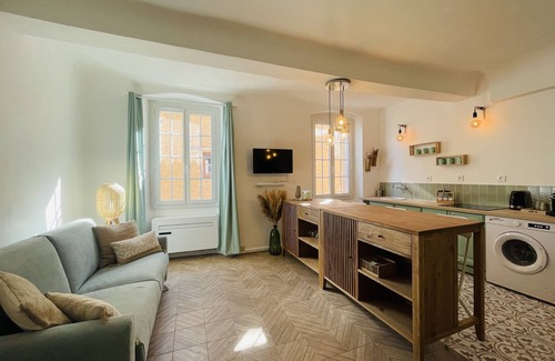 Cotignac Apartamento | Logement au Coeur du Village Pour 6 « Cocon Sauge »