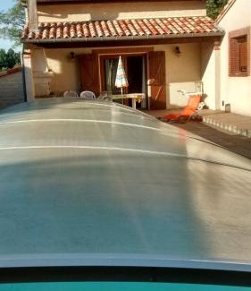 Coufouleux Casa | logement avec piscine cuisine extérieure, chambre salle de bain