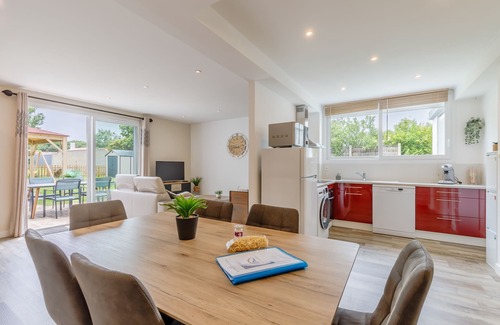 LʼIle-dʼOlonne Cabaña | L'Escale Islaise-Gîte-Baño Privado-Confortable-Vista al Jardín