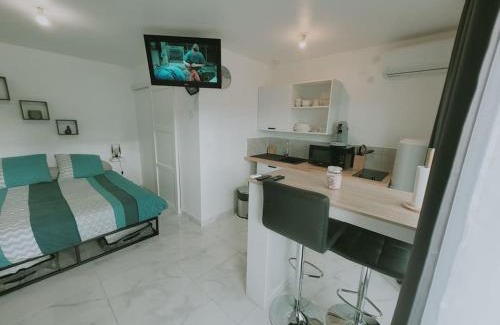 Juvignac Apartamento | logement indépendant avec terrasse "Les Mésanges"