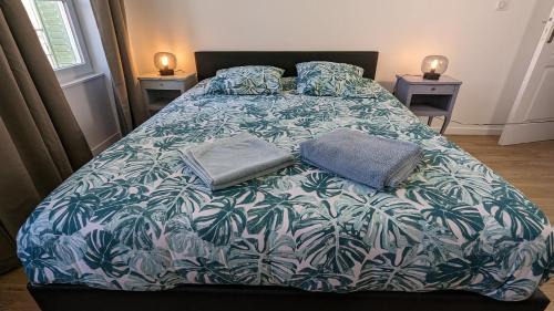 Verdun Apartamento | Logement MAZEL - Hypercentre - Parking et Gare proche - WIFI - Spacieux et Moderne - Tout confort - Géré par PrestaZen'Services