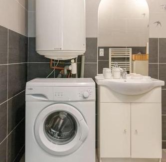 Porte Des Alpes - Mi Plaine - Manissieux Apartamento | Logement prive et calme EUREXPO Groupama Stadium TRAM Parking Terasse