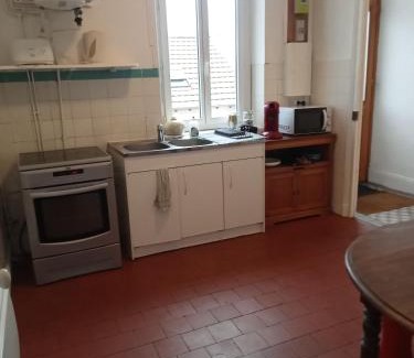 Montceau-les-Mines Apartamento | Logement spacieux et lumineux