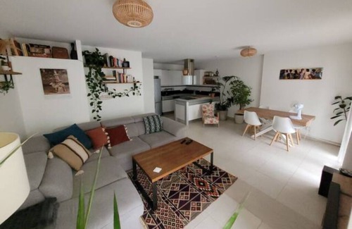 Thiers Apartamento | Logement Spacieux Idéal Couple