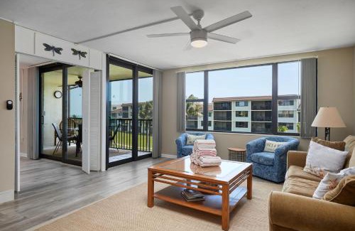 Sanibel Casa | Loggerhead 543 - Gorgeous Beachfront Residence at Loggerhead Cay
