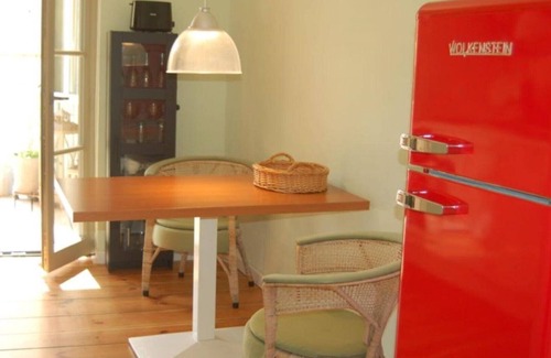 Rheinsberg Condominio | LoggiaHaus am Schloss, apartment Pünktchen, 1st floor, loggia Partly furnished. Castle view