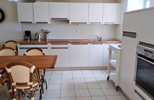 Les Echets Casa | House