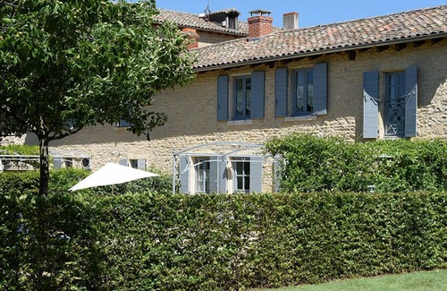 Les Echets Casa | House