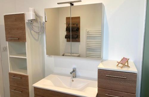 Le Chateau-d'Oleron Apartamento | Logis du Château