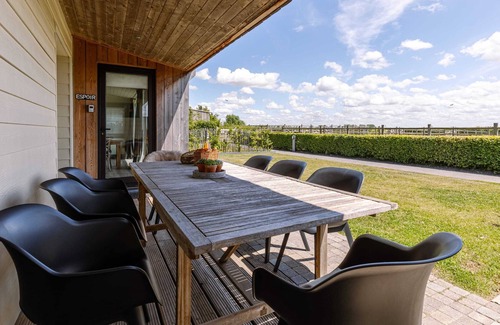 Houtem Apartamento | Logis Espoir - A spacious holiday home with garden