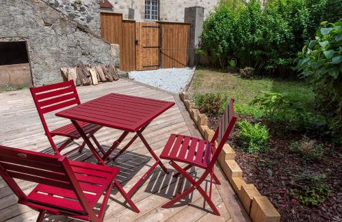 Beaulieu-sur-Dordogne Apartamento | Logis face à l'Abbatiale