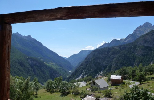 Montbardon Apartamento | Logis grand confort 'BELLA VISTA', EN EL CORAZÓN DEL PARQUE QUEYRAS