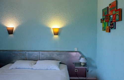 Brive-la-Gaillarde Hotel | Logis Hôtel Noemys Brive - Restaurant Le Teinchurier