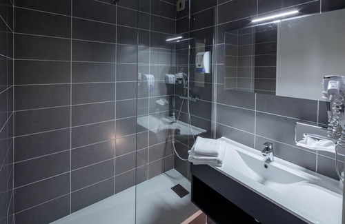 Brive-la-Gaillarde Hotel | Logis Hôtel Noemys Brive - Restaurant Le Teinchurier