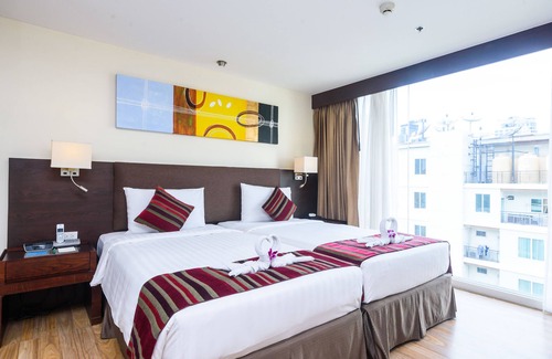 Ploenchit Hotel | Lohas Residences Sukhumvit