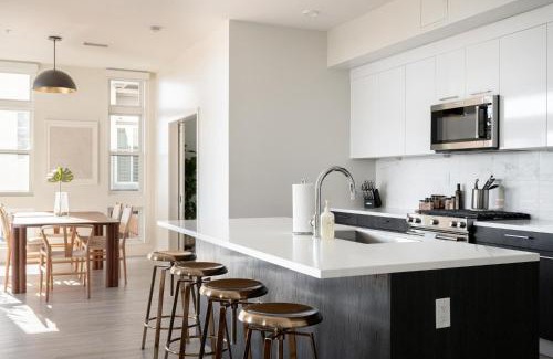 Highland Casa | LoHi Clubhouse - Cityscape Panorama - Central LoHi