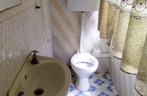 Nakuru Hotel | Loika Guest Lodge - Nakuru