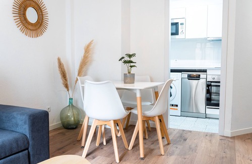 Parque de Roma Apartamento | LOIRA BERDUSAN: Confort moderno cerca del AVE