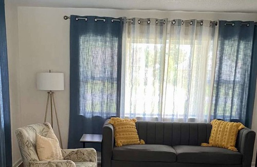 Southeast Pensacola Cabaña | Lola's Bungalow w/Pool