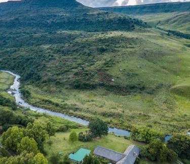 Imbabazane Casa | Lolambazo Country House & Cottage - Giants Castle Drakensberg