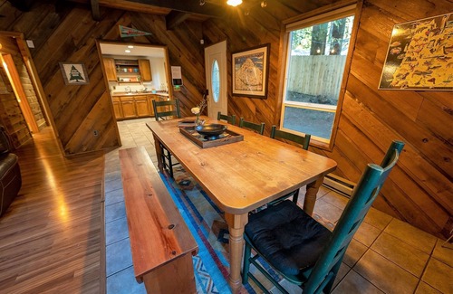 Zigzag Cabina | Lolo lodge-Hot tub, trail to river, fast wifi
