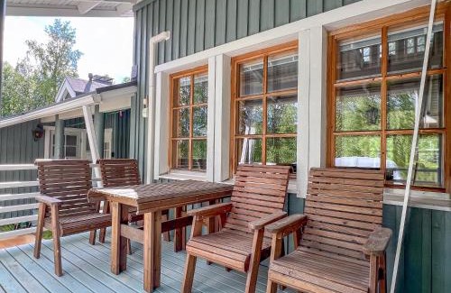 Rukatunturi Apartamento | Lomakivakka - Roomy 2BD & loft by the lake, free wifi and sauna