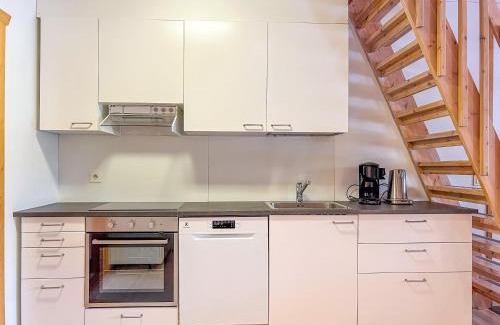 Rukatunturi Apartamento | Lomakivakka - Roomy 2BD & loft by the lake, free wifi and sauna