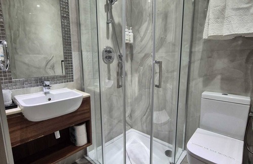 Earl's Court Hotel | London Court Hotel