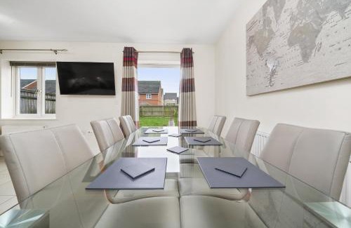 Stanwell Apartamento | London Heathrow Living Holywell Serviced Houses - 3 and 4 bedrooms By Ferndale