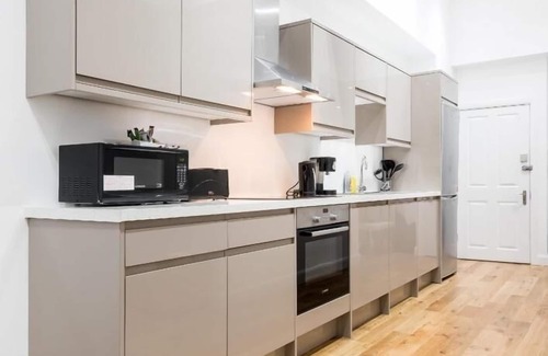 Spitalfields Hotel | London Homes - Aldgate Flats