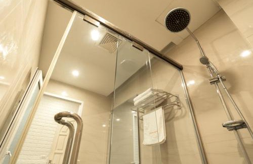 Hon Gai Hotel | London Hotel